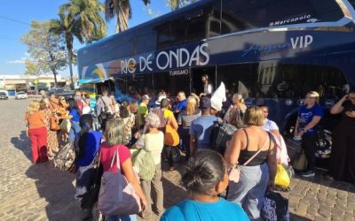 Prefeitura de Correntina promove viagem a Porto Seguro para 215 idosas atendidas pelo CRAS